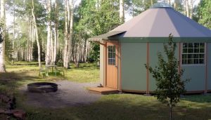 freedom-yurt-cabins-7